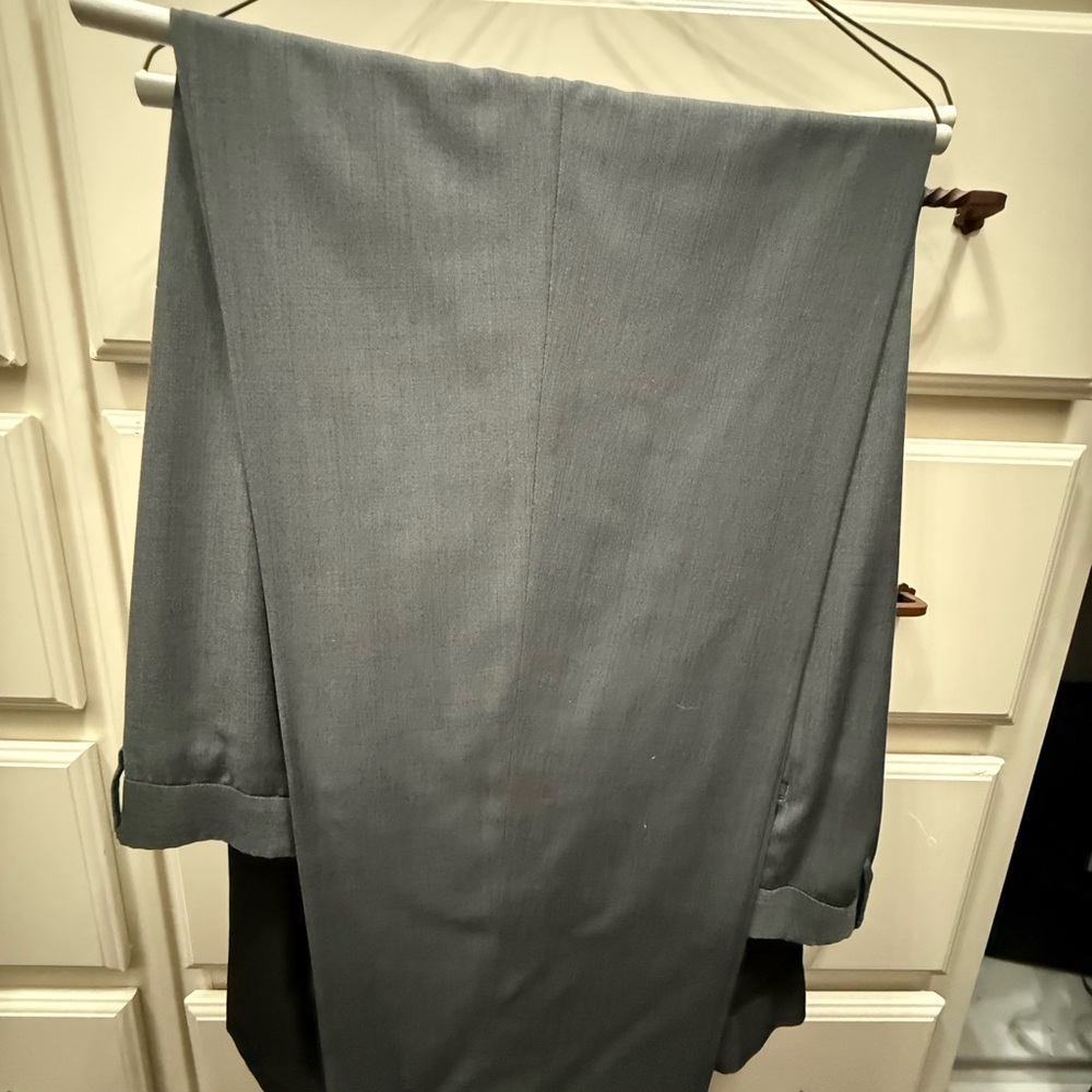 Roundtree & Yorke Charcoal Dress Pants